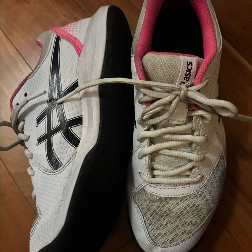 ASICS Women's White and Pink Athletic Shoes